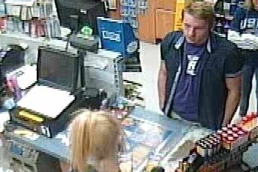 Fort Worth police are trying to a identify a person of interest in an aggravated robbery at...