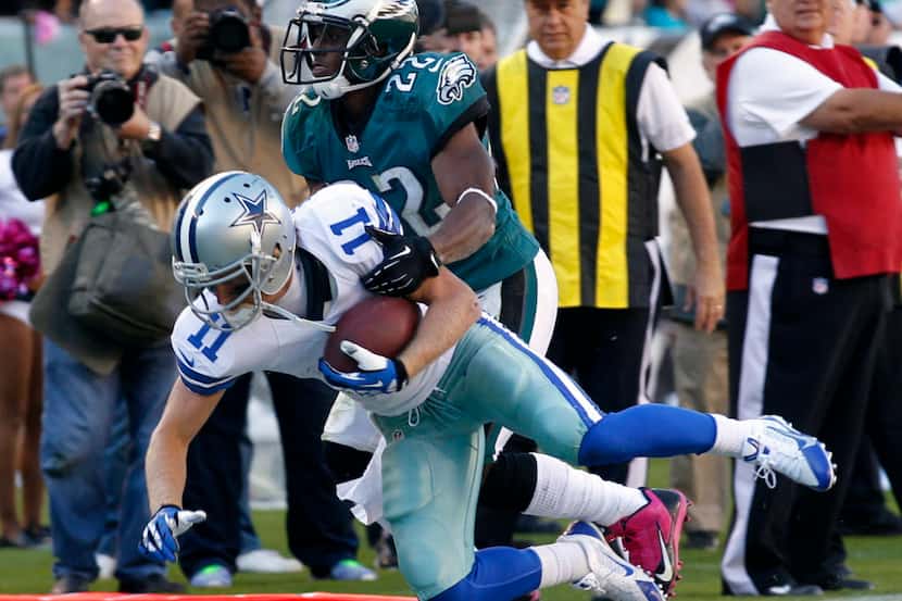 Dallas Cowboys wide receiver Cole Beasley (11) catches a pass in front of Philadelphia...