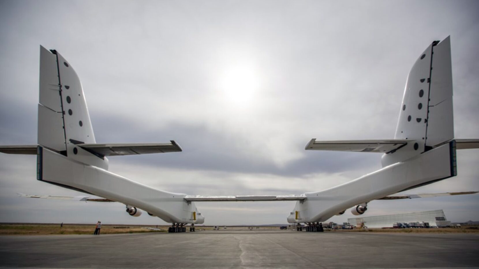 The Stratolaunch aircraft is powered by six engines of the same type used in Boeing 747s.