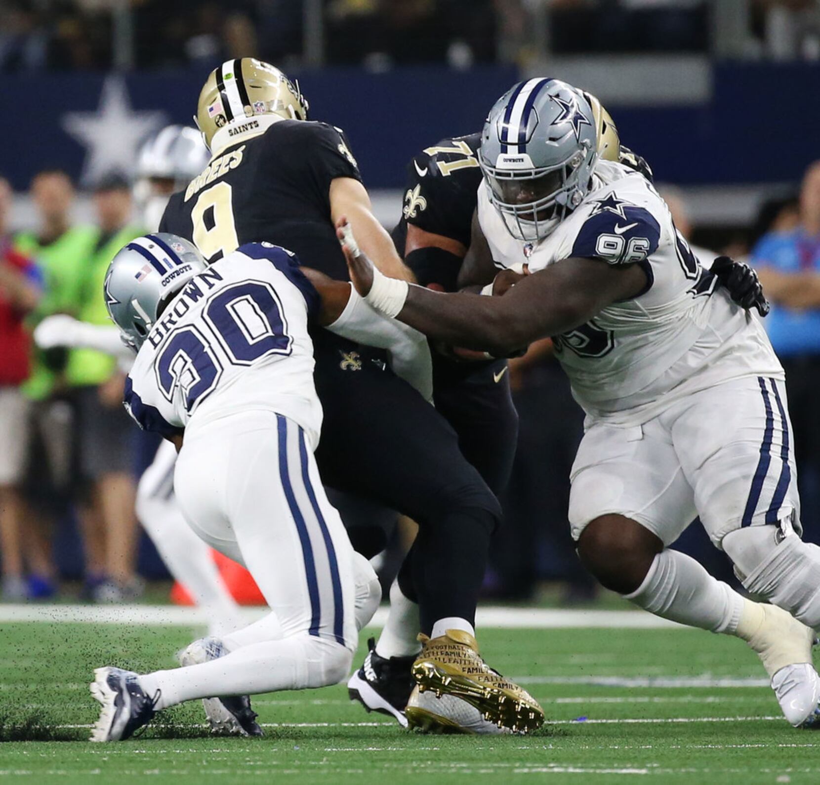 Dallas Cowboys' defense ends New Orleans Saints' winning streak