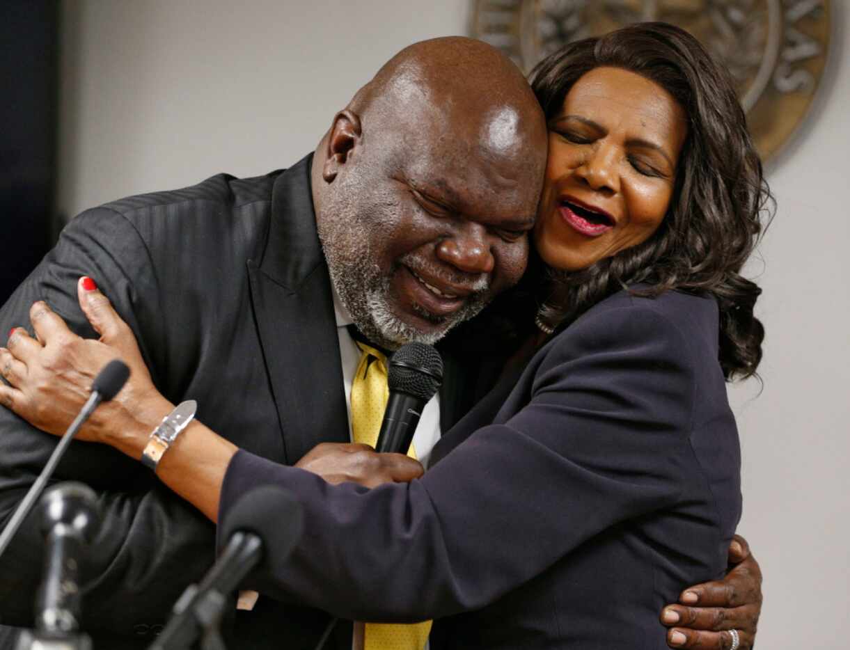 Bishop T.D. Jakes hugged Dallas County District Attorney Faith Johnson after she was sworn...