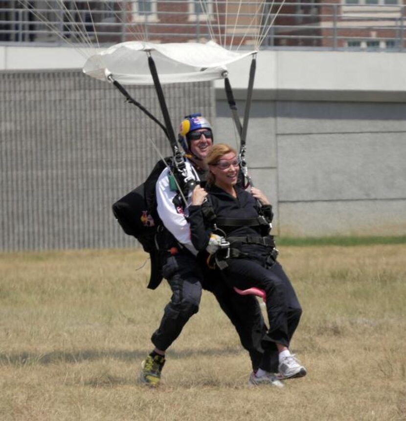 
Irving Mayor Beth Van Duyne went skydiving to promote the Red Bull Flugtag event in Irving.
