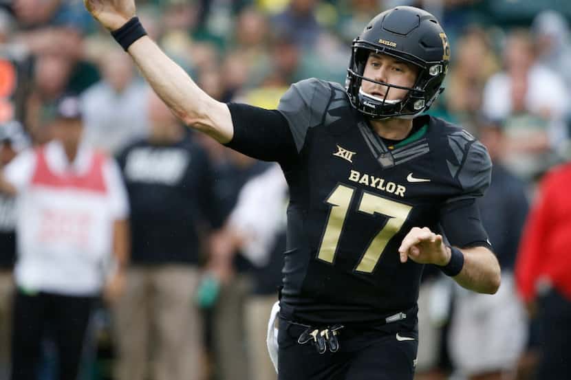 Baylor Bears quarterback Seth Russell (17) throws the ball against the Baylor Bears in the...