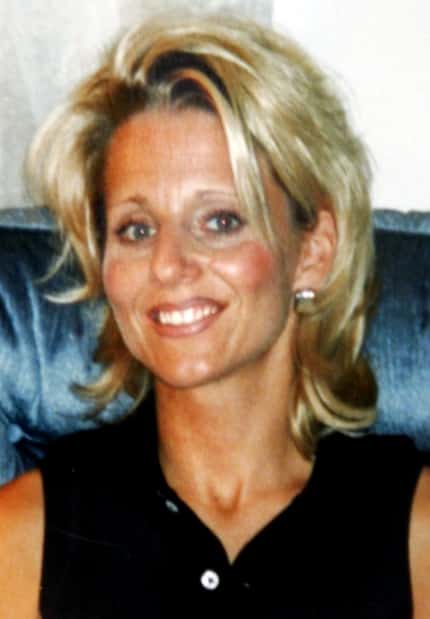 Sarah Walker fue asesinada en julio del 2006. Walker vendió casas durante 20 años y amaba su...