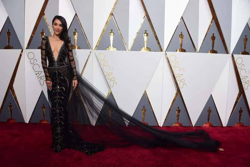 Jane Wu arrives  on the red carpet for the 88th Oscars on February 28, 2016 in Hollywood,...