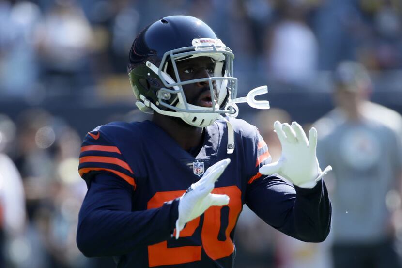 CHICAGO, IL - SEPTEMBER 24:  Prince Amukamara #20 of the Chicago Bears warms up prior to the...