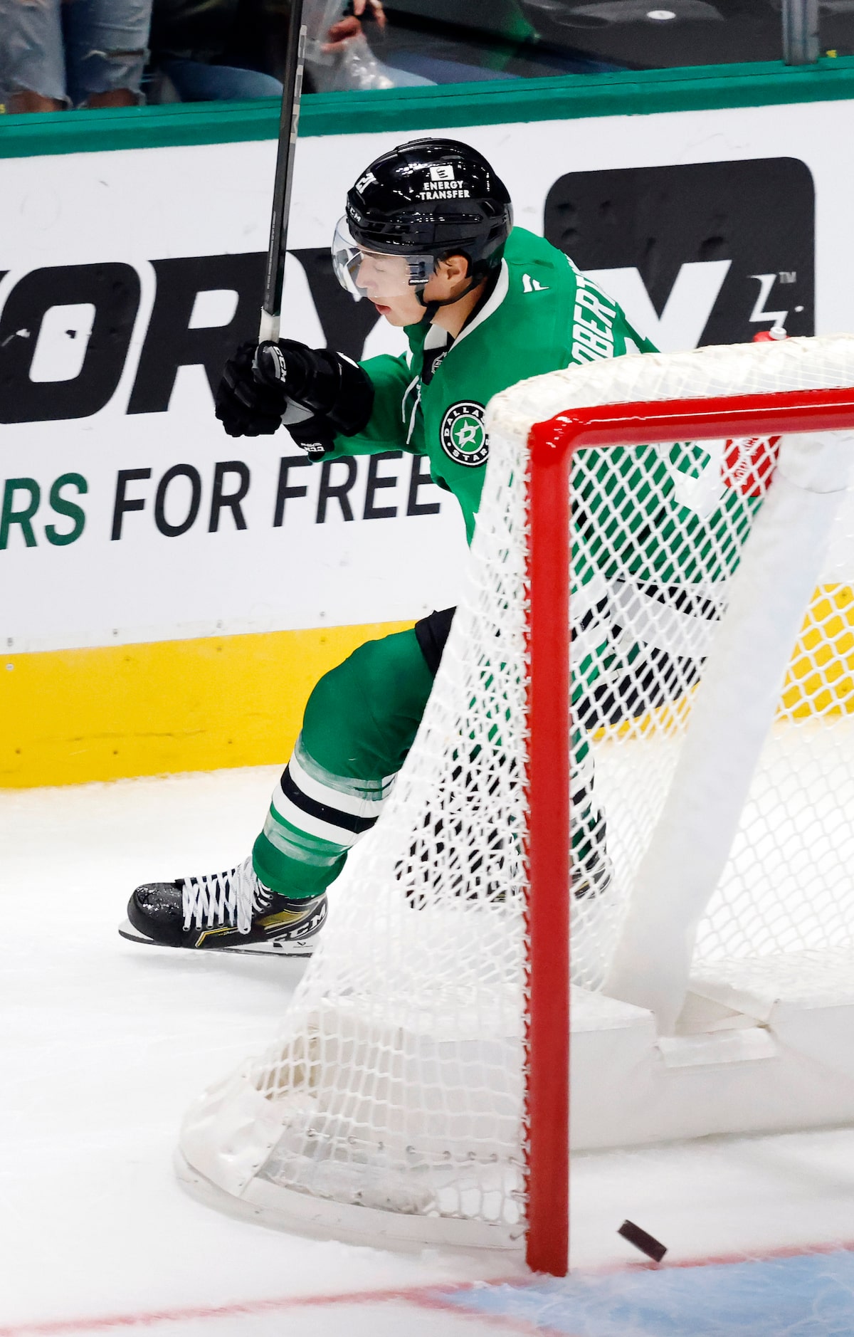 Dallas Stars left wing Jason Robertson (21) scored on an Edmonton Oilers empty net during...