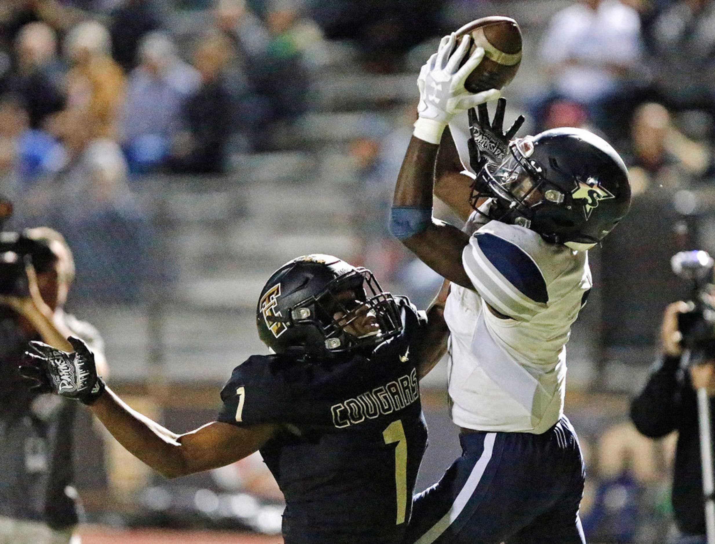 Lone Star High School wide receiver Tolu Sokoya (3) was unable to hang on to this pass in...