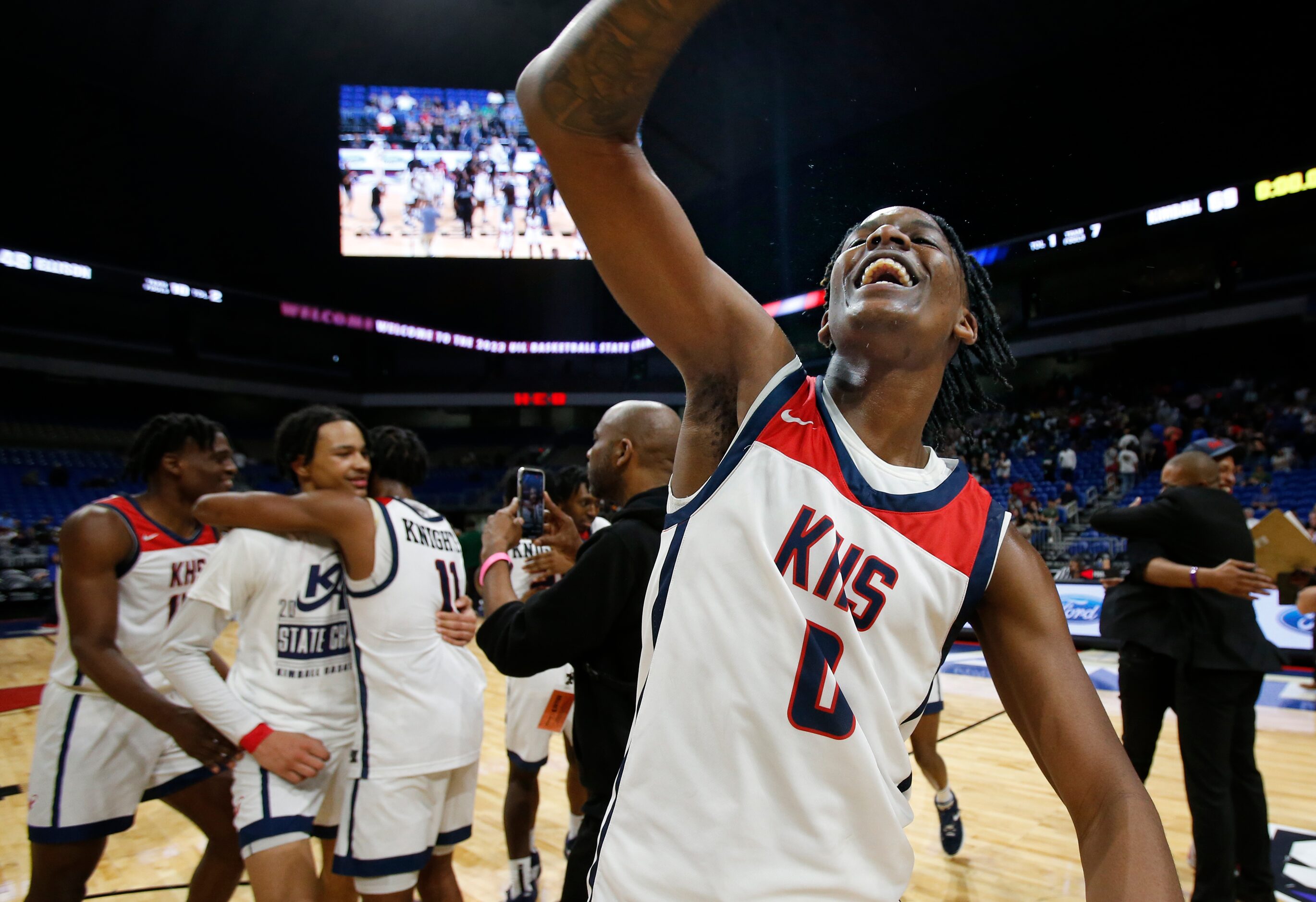 Dallas Kimball R.J. Osborne (0) celebrates at the end of the game.Dallas Kimbal defeated...