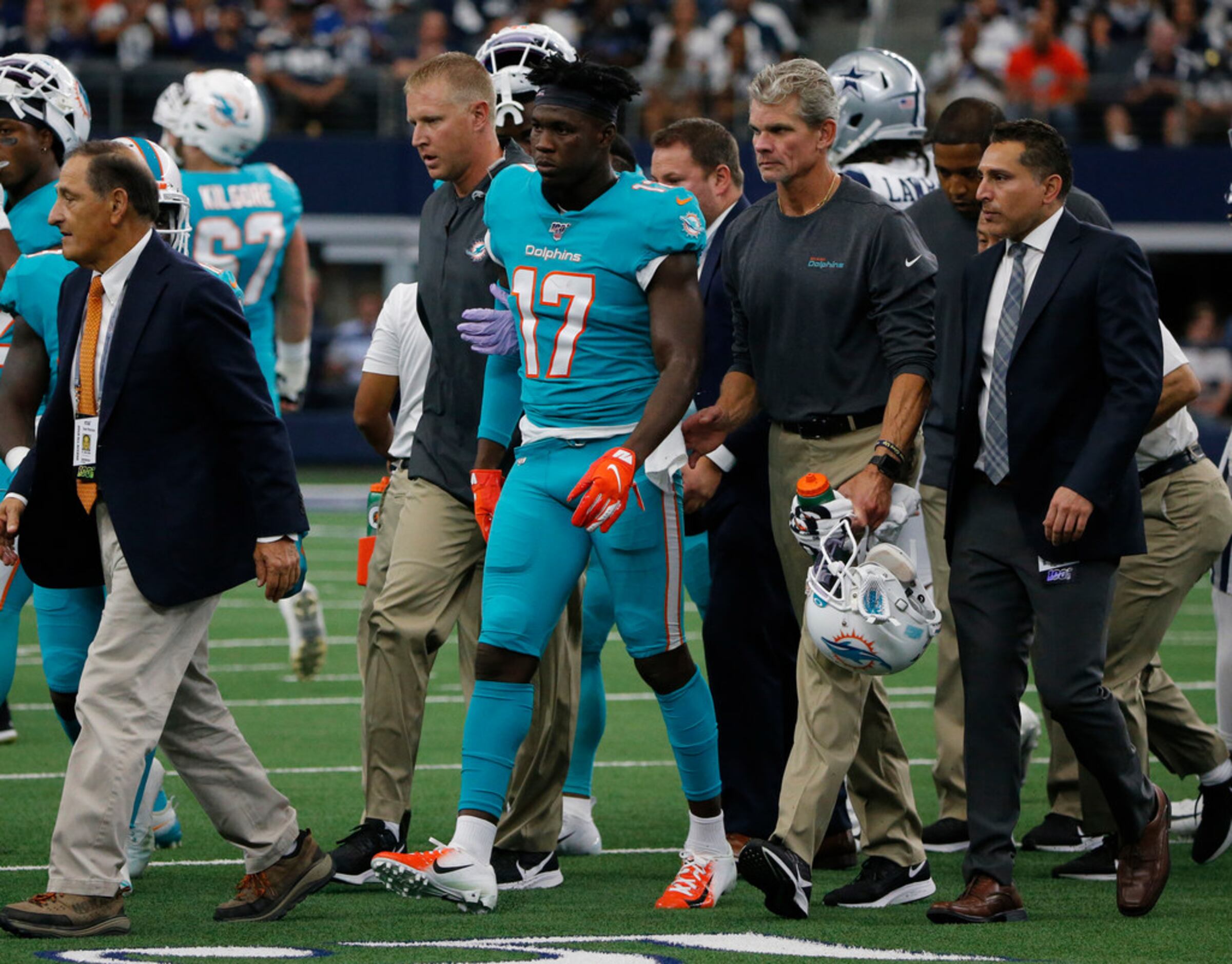 Allen Hurns becomes first Dolphin to opt out of 2020