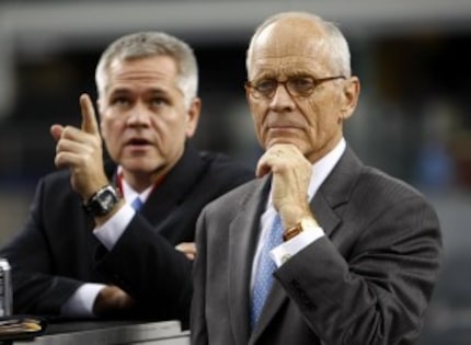  Super Bowl XLV host committee spokesman Tony Fay (left) and committee CEO and president...