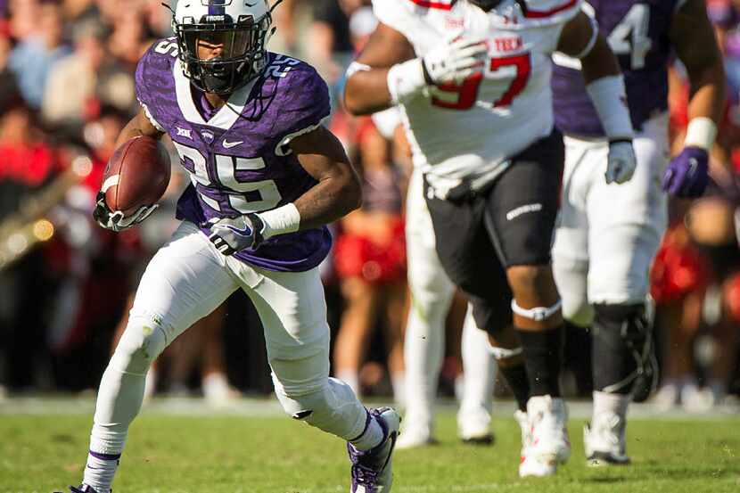 TCU wide receiver KaVontae Turpin (25) runs for a first down during the first half of an...