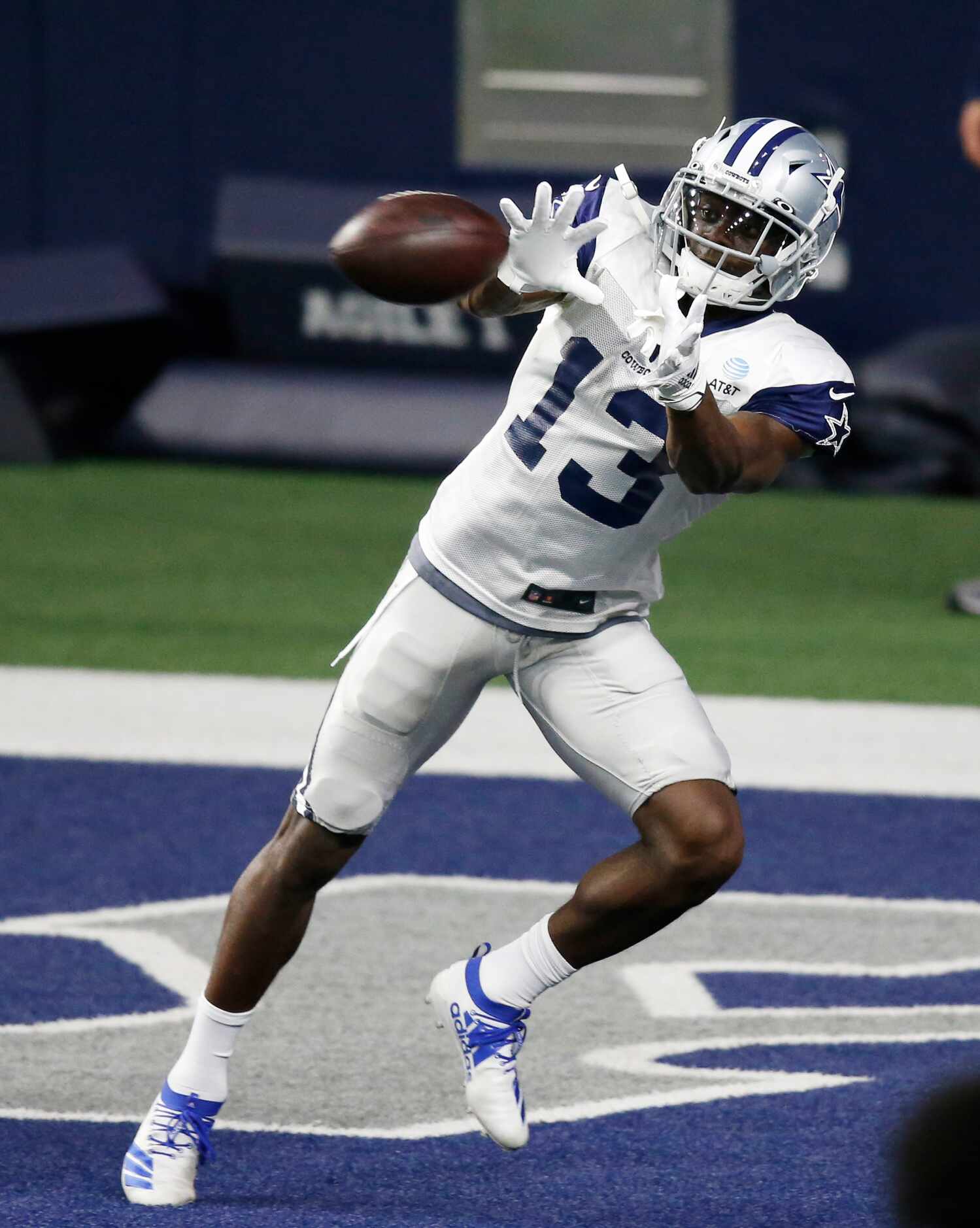 Dallas Cowboys wide receiver Michael Gallup (13) looks to make a catch in the end zone in...