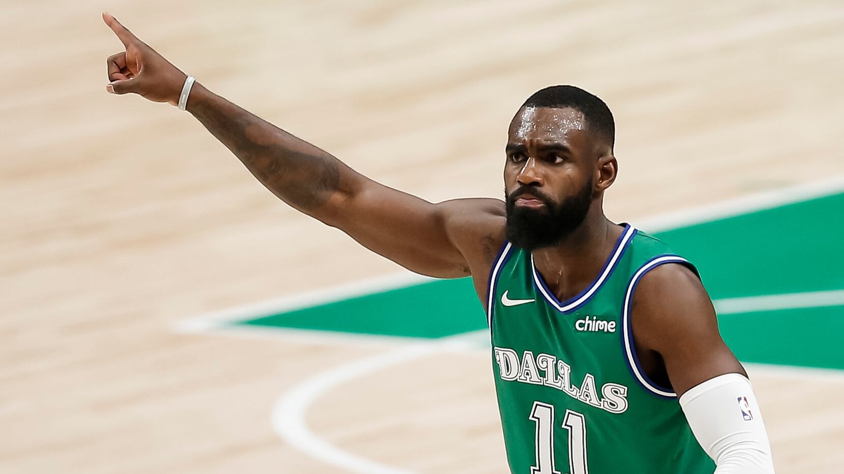 10 things to know about Mavs G Tim Hardaway Jr: Father-son bond