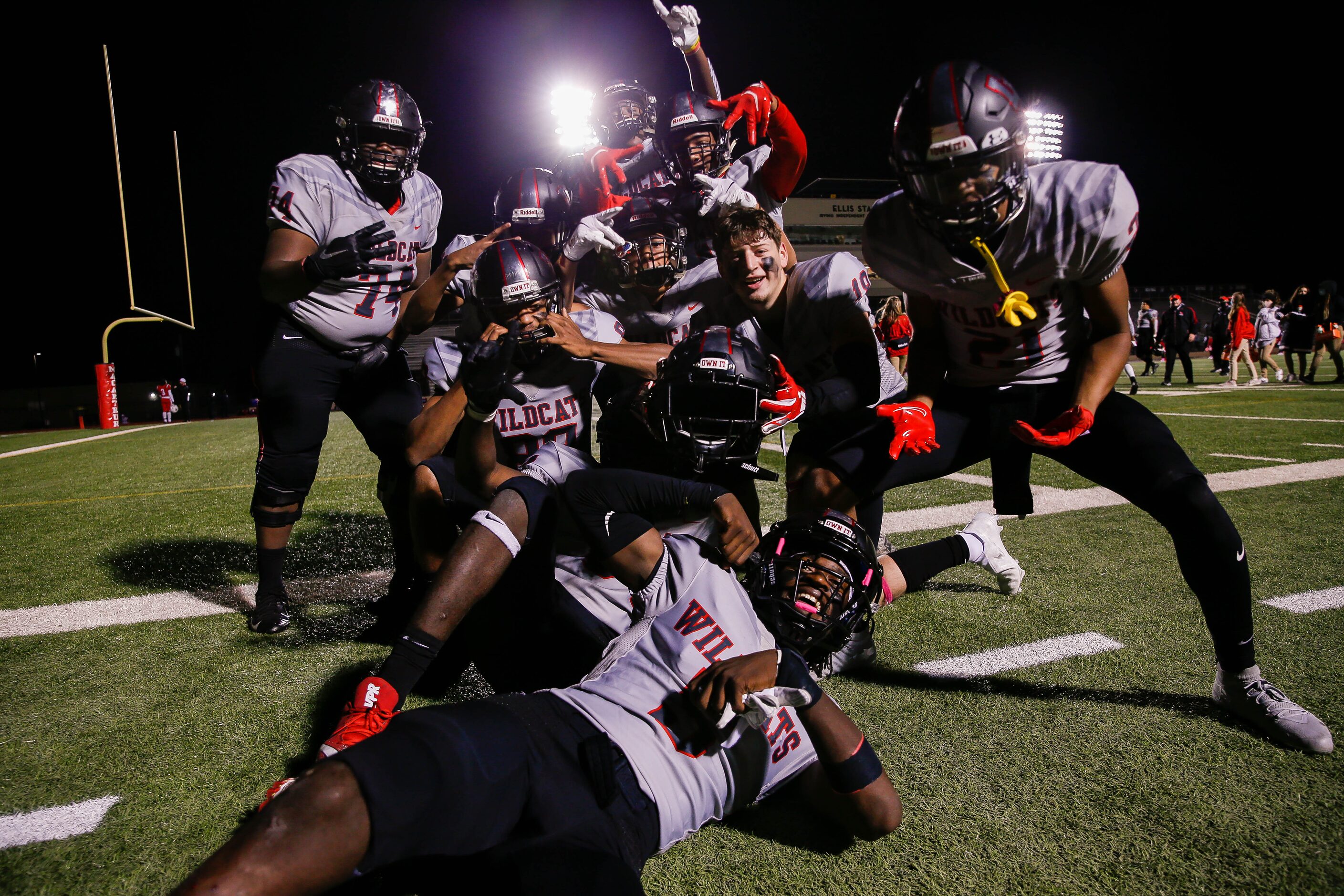 Lake Highlands players celebrate after winning against Irving MacArthur at Joy & Ralph Ellis...