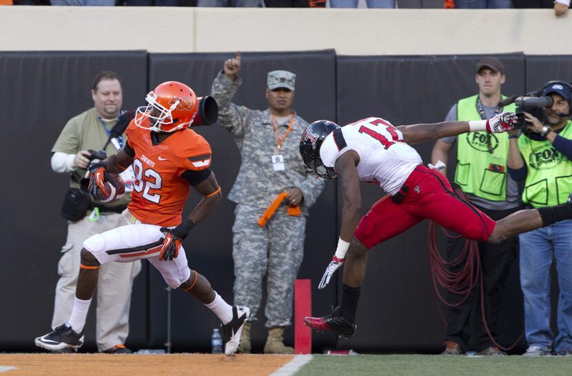 Nov 17, 2012; Stillwater OK, USA; Oklahoma State Cowboys wide receiver Isaiah Anderson (82)...