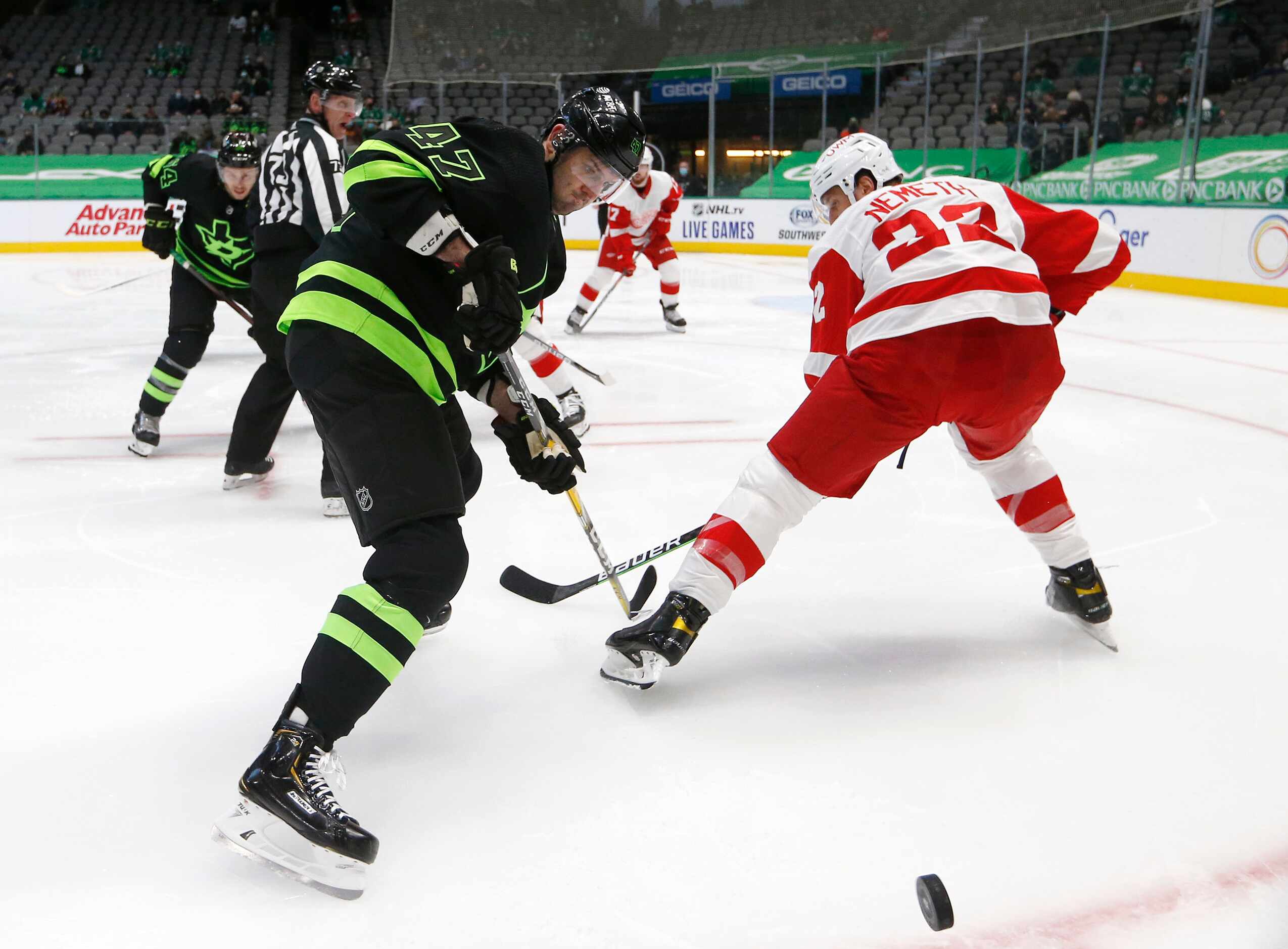 Dallas Stars right wing Alexander Radulov (47) rushes toward the puck as Detroit Red Wings...