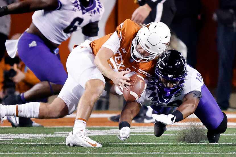 TCU Horned Frogs linebacker Shadrach Banks (19) tries to pounce on Texas Longhorns...