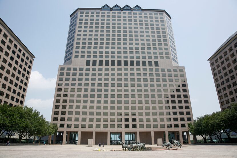 The plaza surrounding the sculpture is now an unbroken expanse of granite paving.