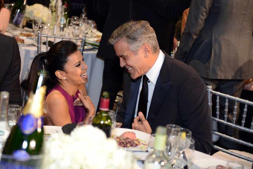 Eva Longoria y George Clooney durante la ceremonia de los Critics' Choice Movie Awards de...