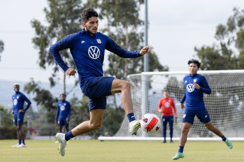 Ricardo Pepi, la joya del FC Dallas, llegó a la selección de Estados Unidos con solo 18...