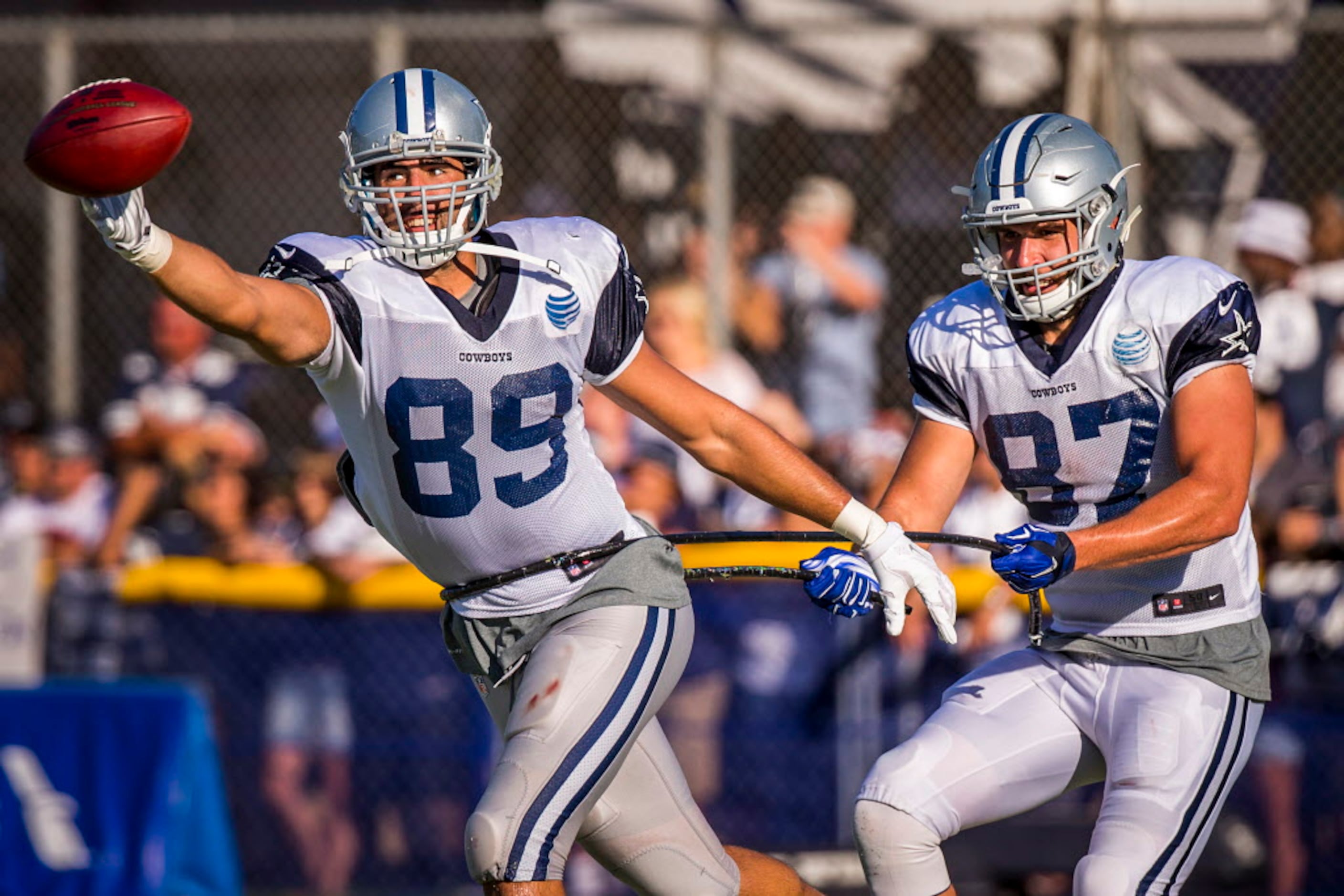 Claiborne concludes one of best camps of career wearing Bryant's jersey:  'At the end of the day we're brothers'