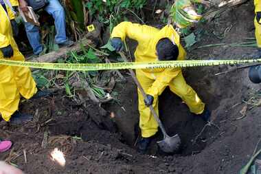 Aseret Sixtos fue hallada sepultada en su domicilio en San Luis Río Colorado, Sonora, el...