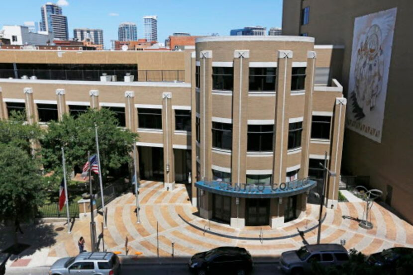 El campus de El Centro College en el centro de Dallas; uno de los planteles de Dallas County...