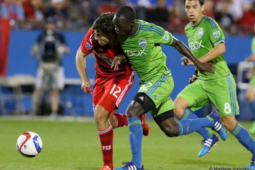 Ryan Hollingshead battles against Seattle in the teams' 0-0 draw at Toyota Stadium on March...