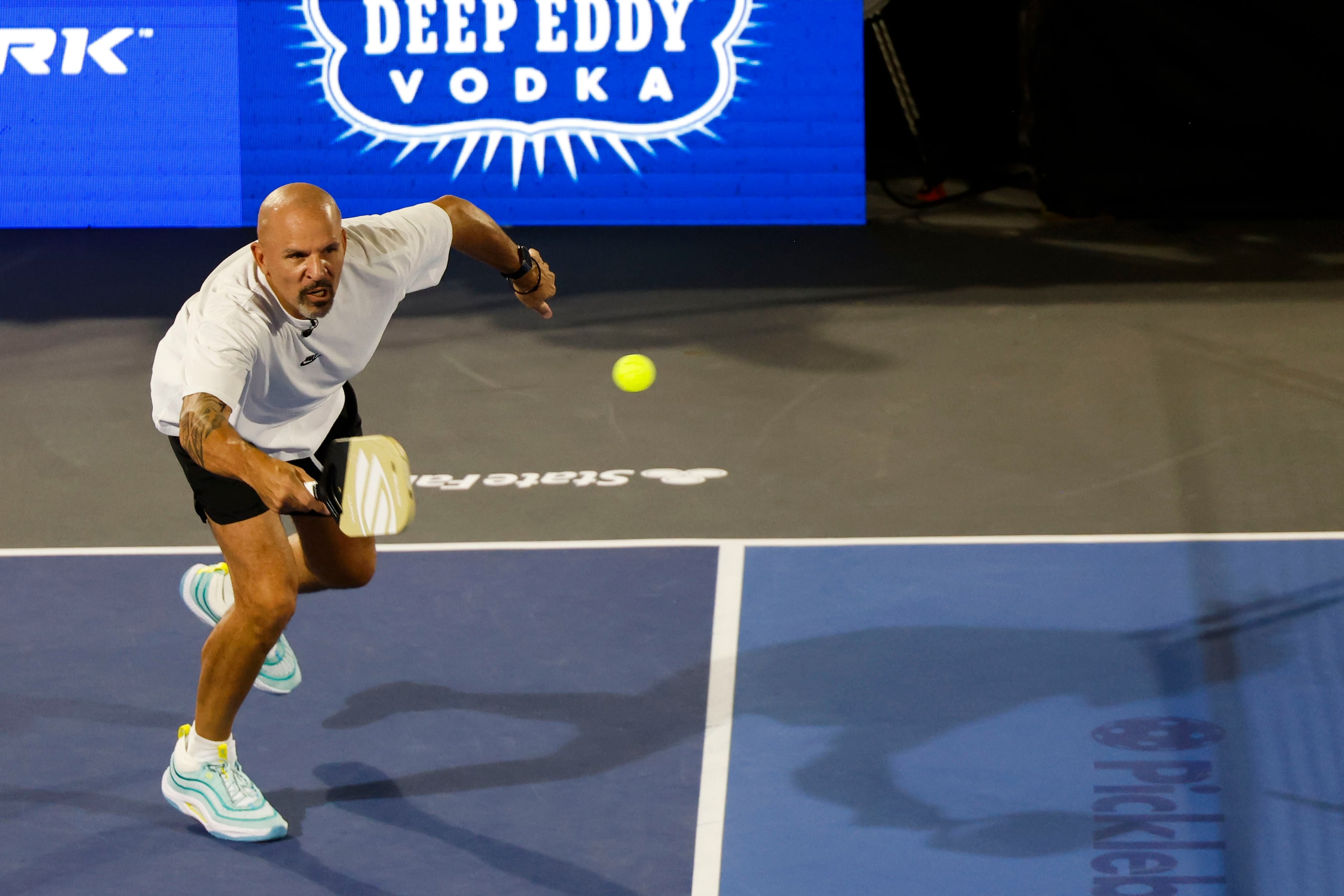  Dallas Mavericks head coach Jason Kidd returns during Celebrity Pickleball Showdown on...