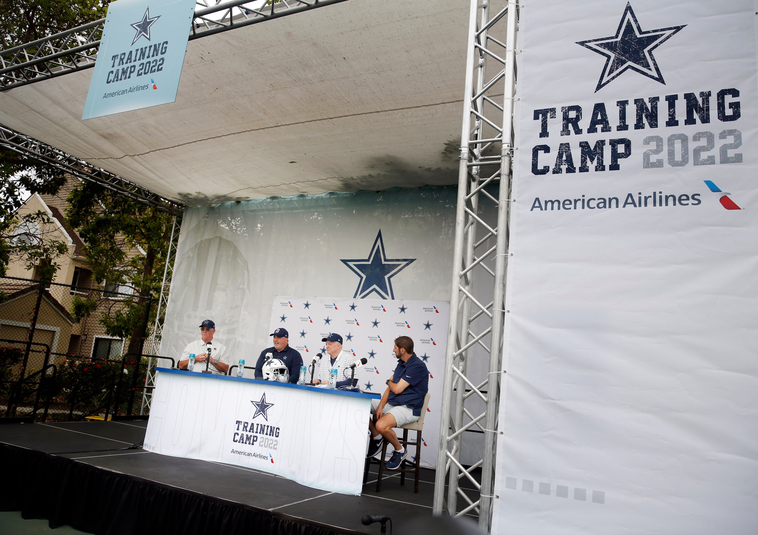 (from left, on stage) Dallas Cowboys COO/Executive Vice President Stephen Jones, Head Coach...