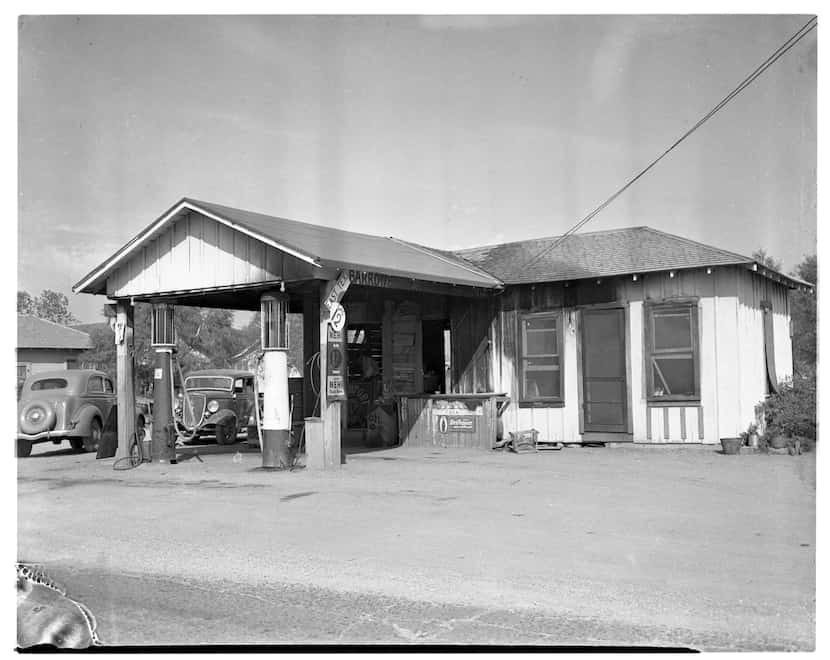 The Barrow family filling station and home, located on what was then called Eagle Ford Road...