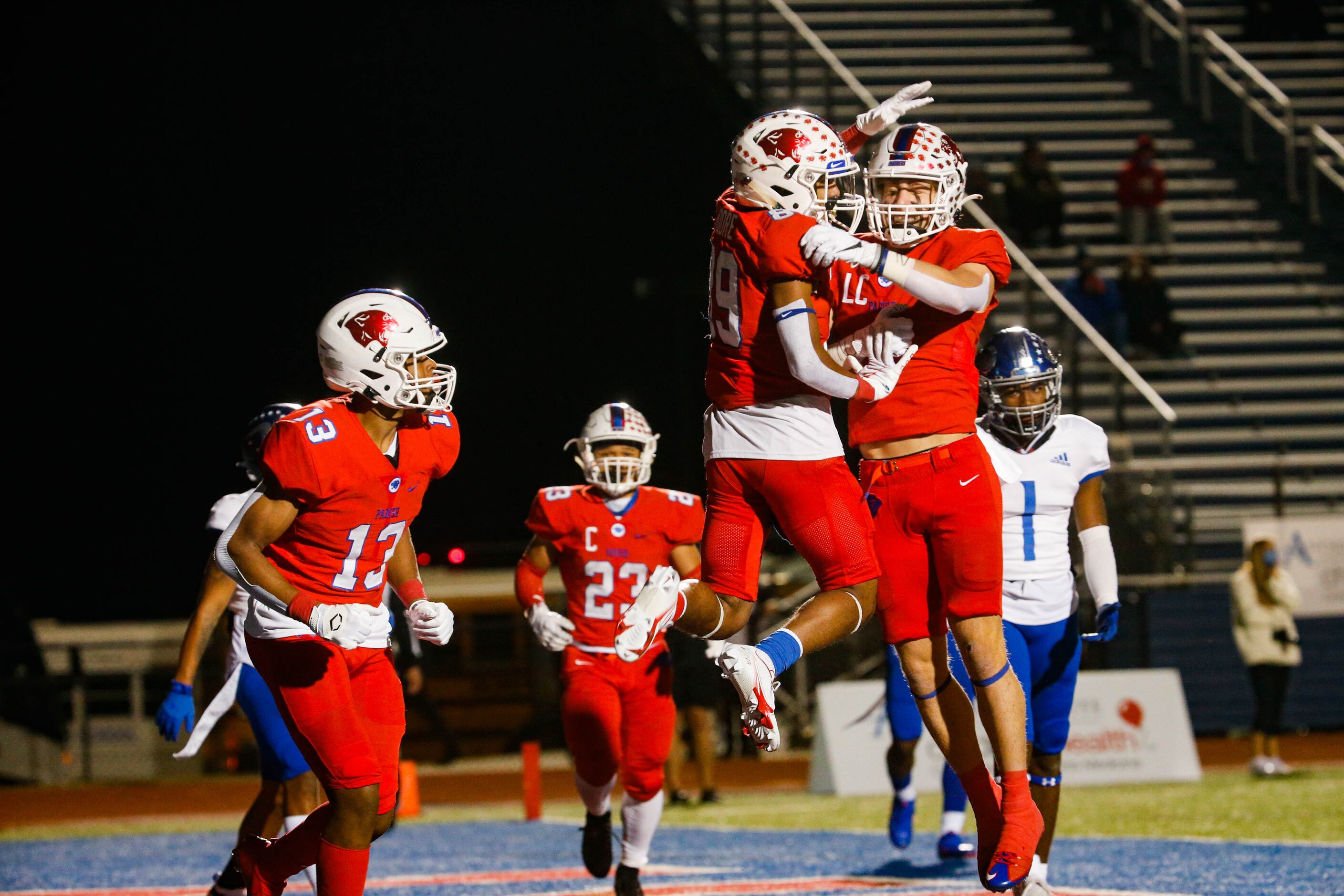 Parish Episcopal's Jai Moore (89) celebrates his touchdown during the first half of a TAPPS...