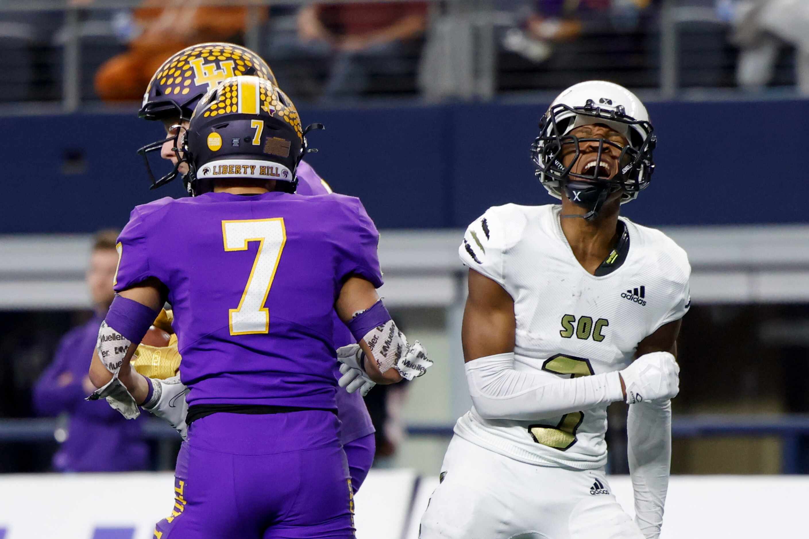 South Oak Cliff wide receiver Kylin Mathis (3) celebrates a catch in front of Liberty Hill...