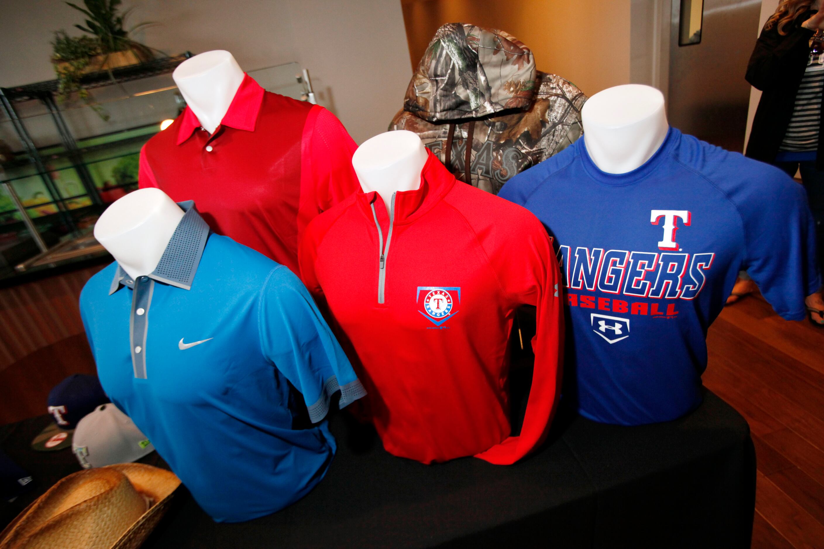 TEXAS RANGERS MERCHANDISE STORE - CLOSED - 2222 McKinney Ave