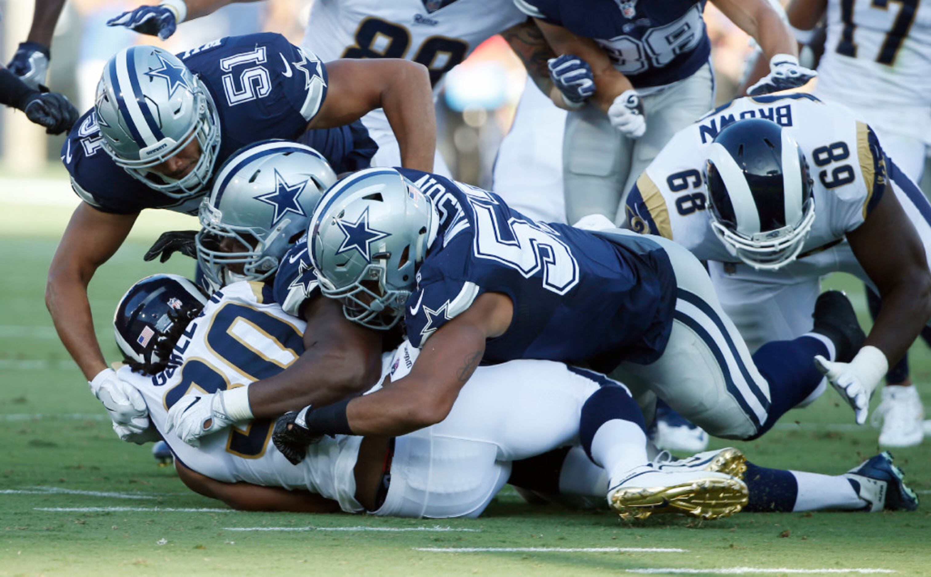 Dallas Cowboys lose to L.A. Rams, 13-10; Rico Gathers scores again