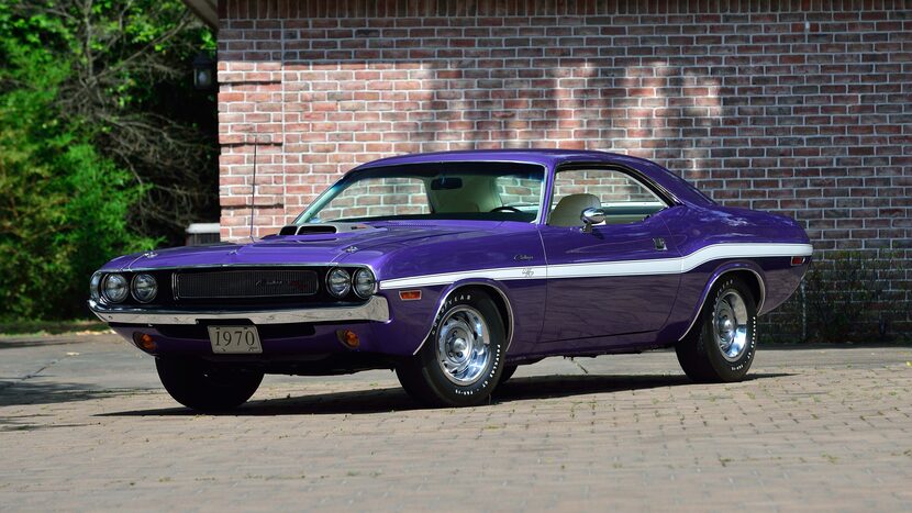 1970 DODGE CHALLENGER R/T. Precio estimado: $70,000 – $90,000.