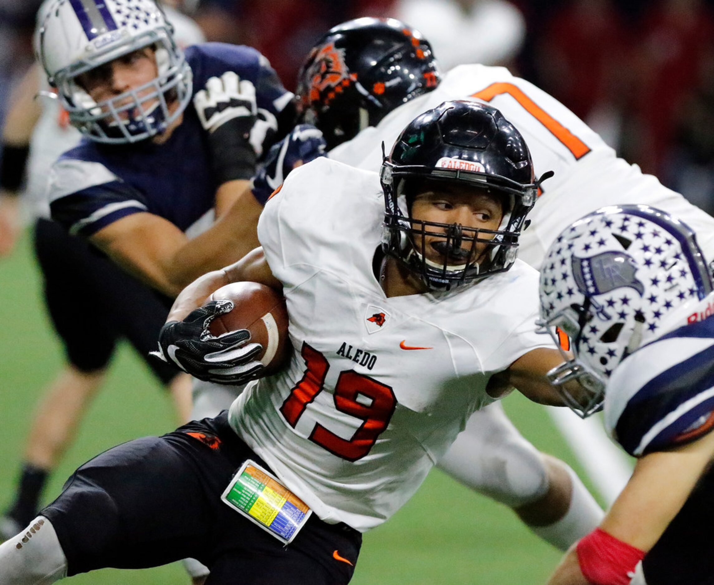 Aledo High School running back Tre Owens (19) during the second half as Richland High School...