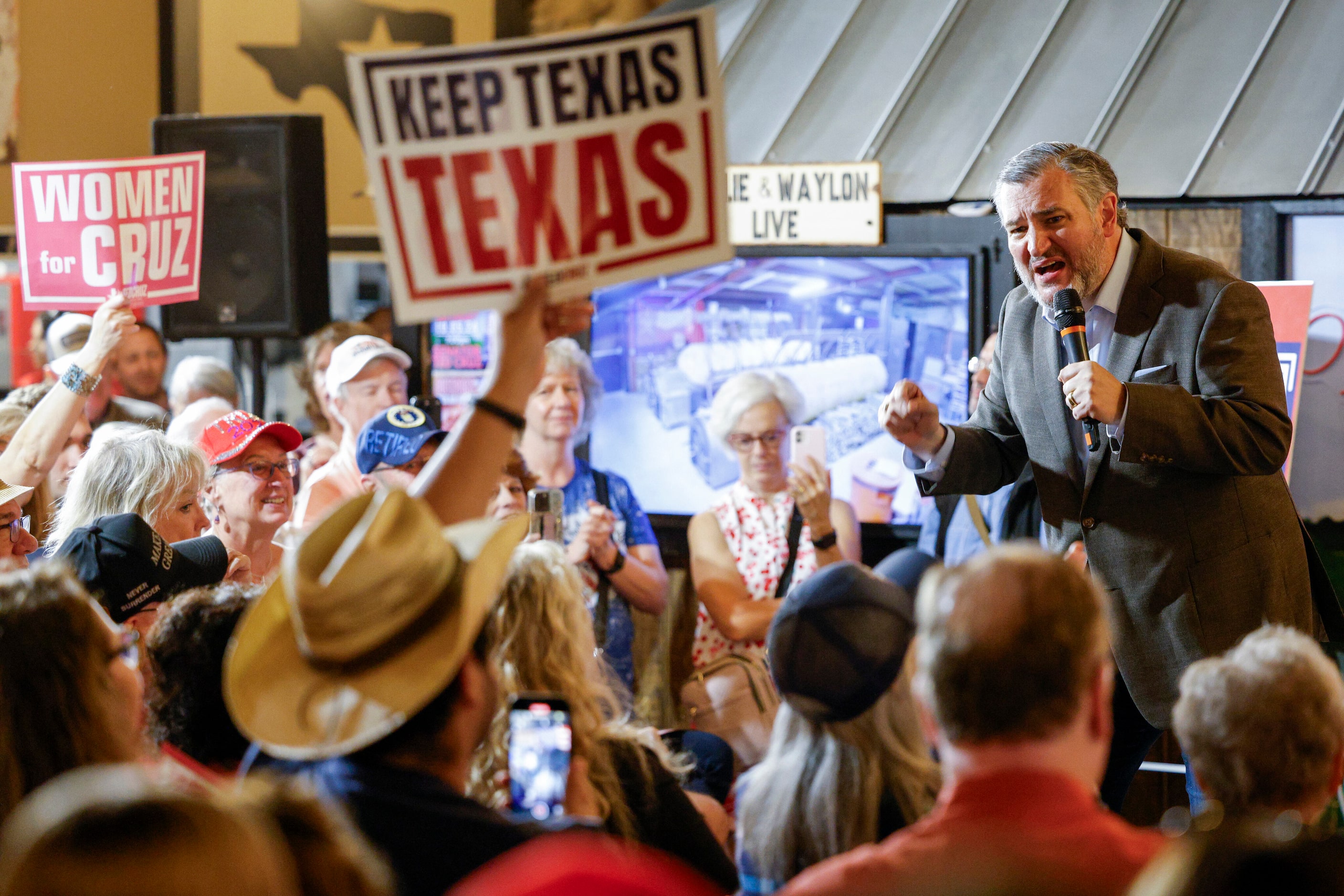 Senator Ted Cruz (R-Texas) energizes the crowd during a campaign rally at Outpost 36 BBQ,...