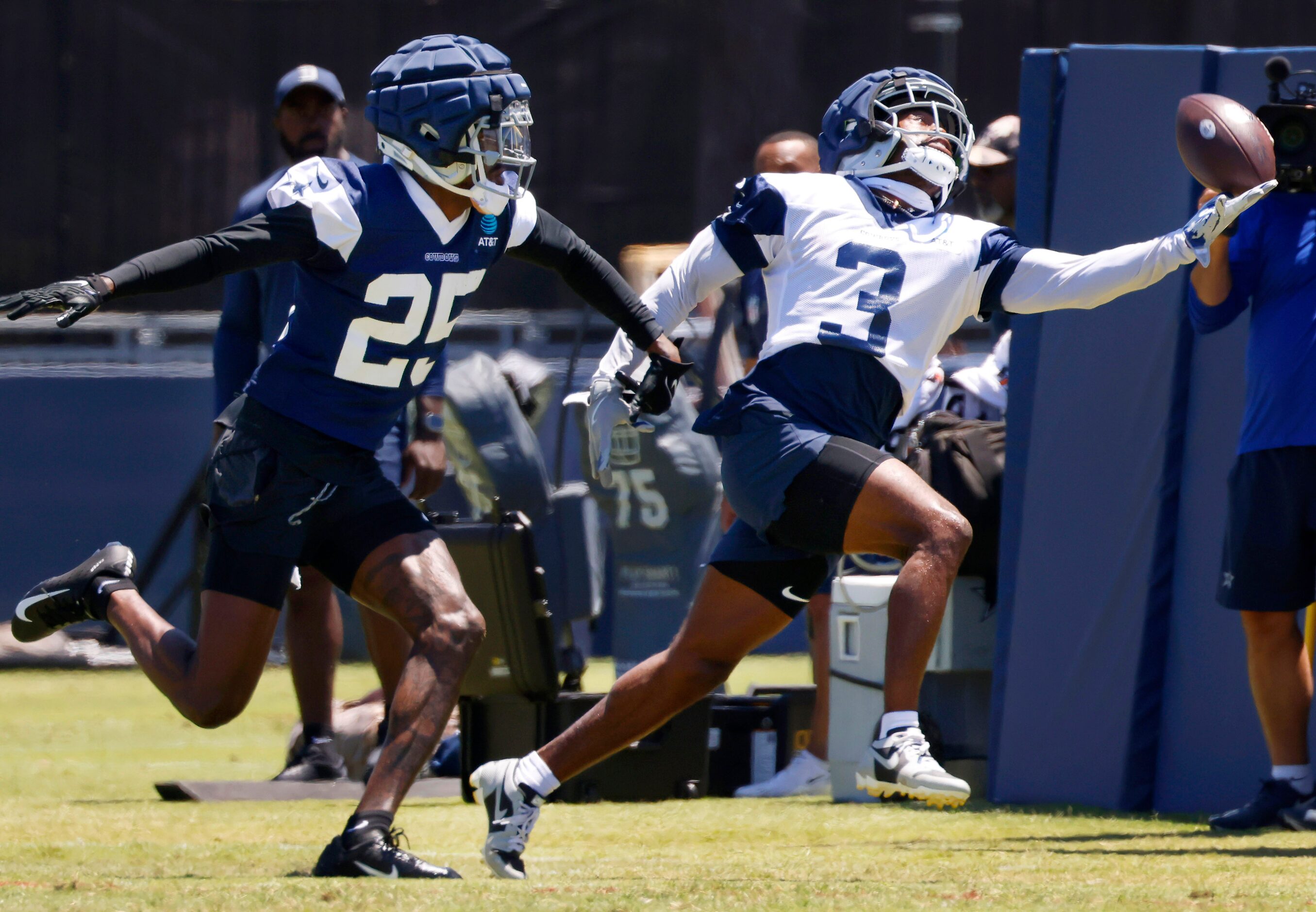 Dallas Cowboys wide receiver Brandin Cooks (3) extends his reach for a Dak Prescott pass as...