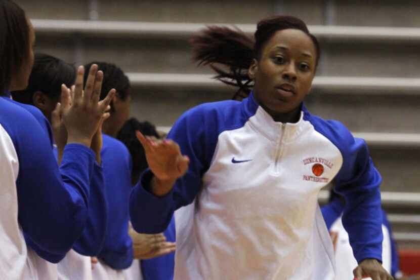 Empress Davenport's talent (14.2 points, 5.1 rebounds, 3.0 assists per game) and leadership...