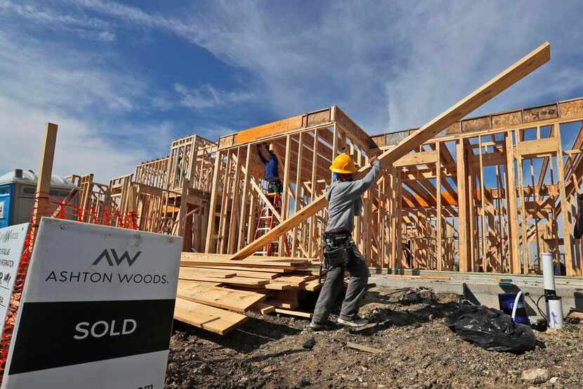 En Dallas se proyecta una disminución en los arranques de construcción de nuevas casas. El...