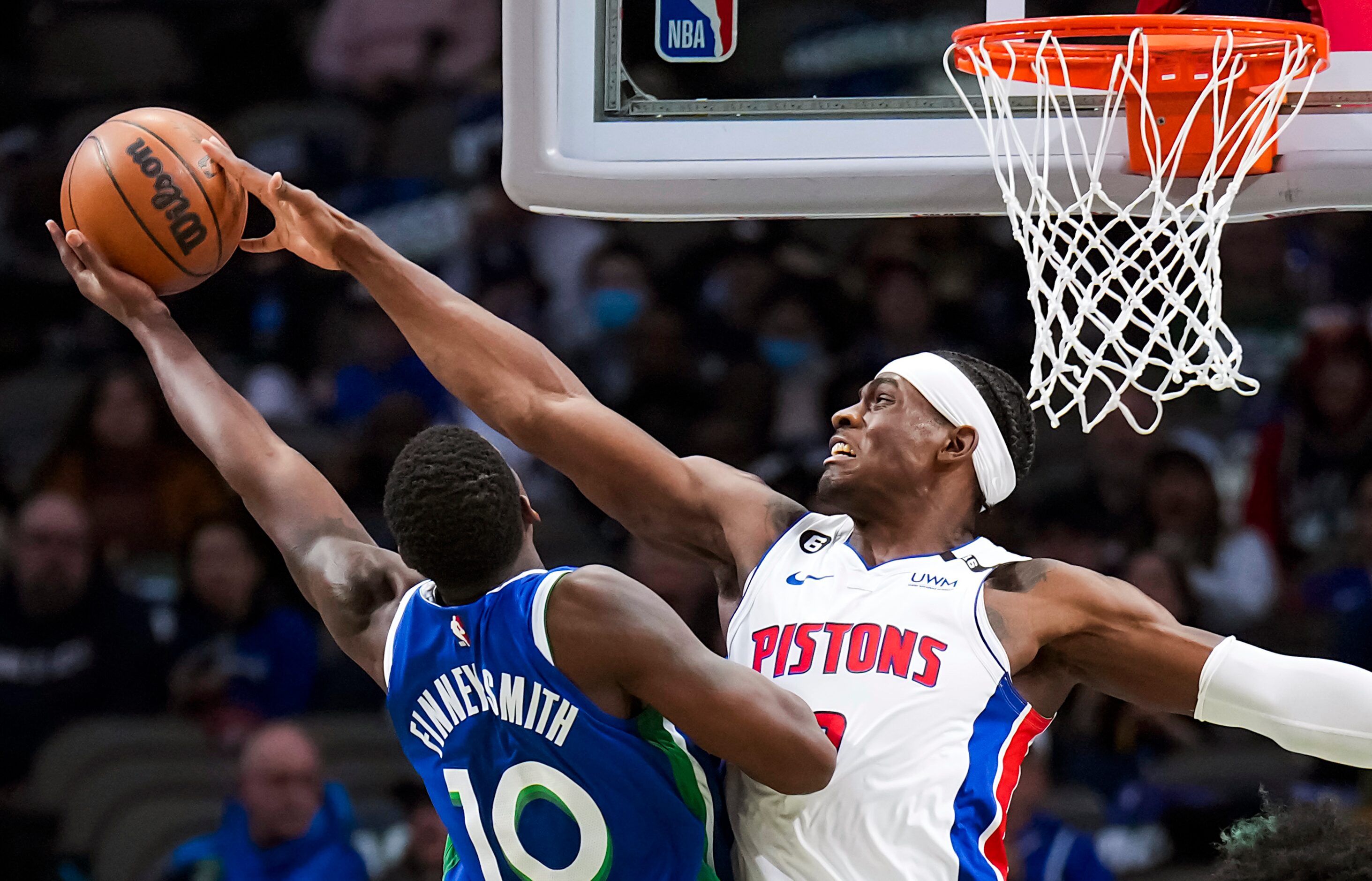 Detroit Pistons center Jalen Duren (0) blocks a shot by Dallas Mavericks forward Dorian...