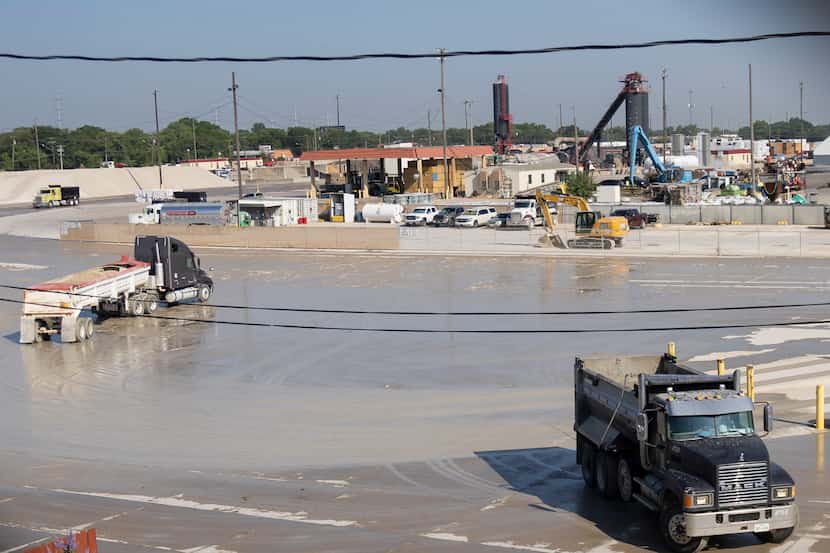The Austin Bridge and Road asphalt batch plant in the Joppa community will close operations...