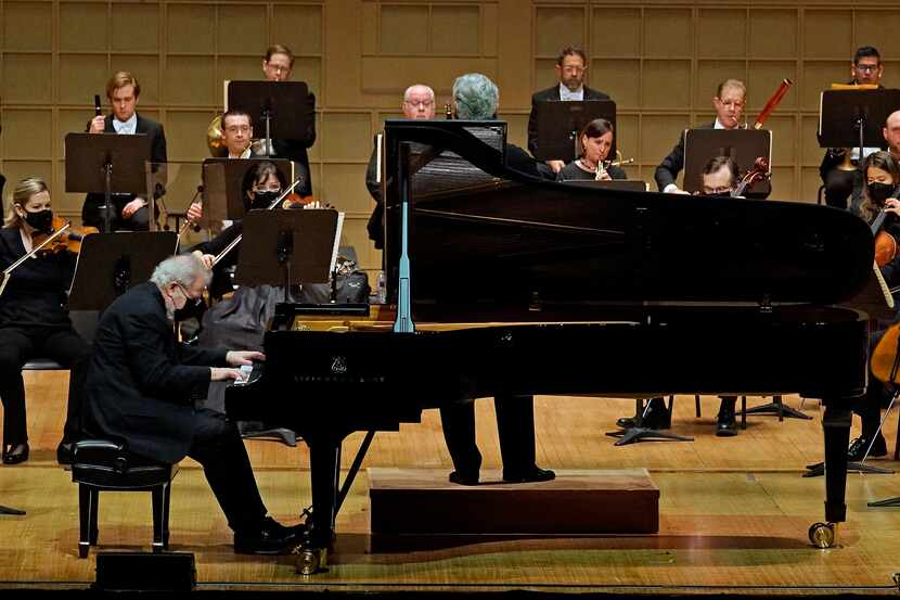 Guest pianist Emanuel Ax performs with the Dallas Symphony Orchestra at the Meyerson...