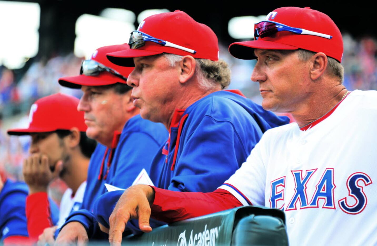 Texas Manager Jeff Banister a true baseball lifer: He owes his life to game  - Los Angeles Times