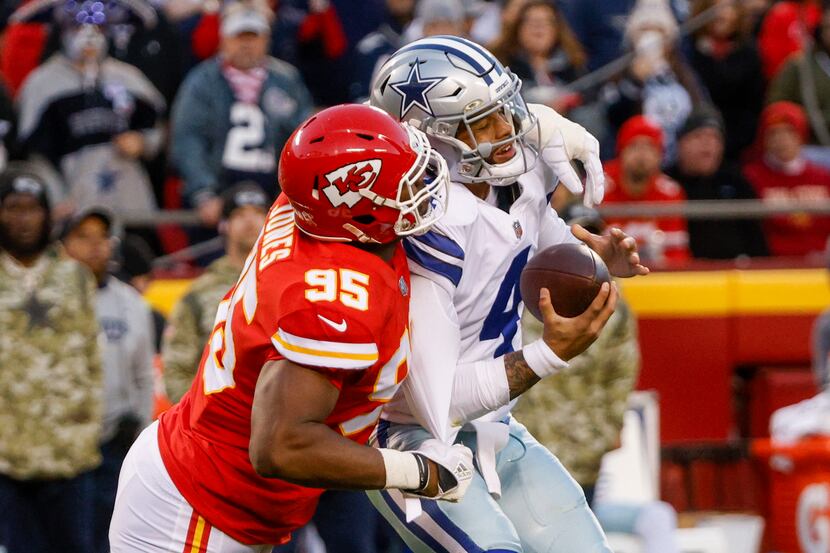 Kansas City Chiefs defensive end Chris Jones (95) sacks Dallas Cowboys quarterback Dak...