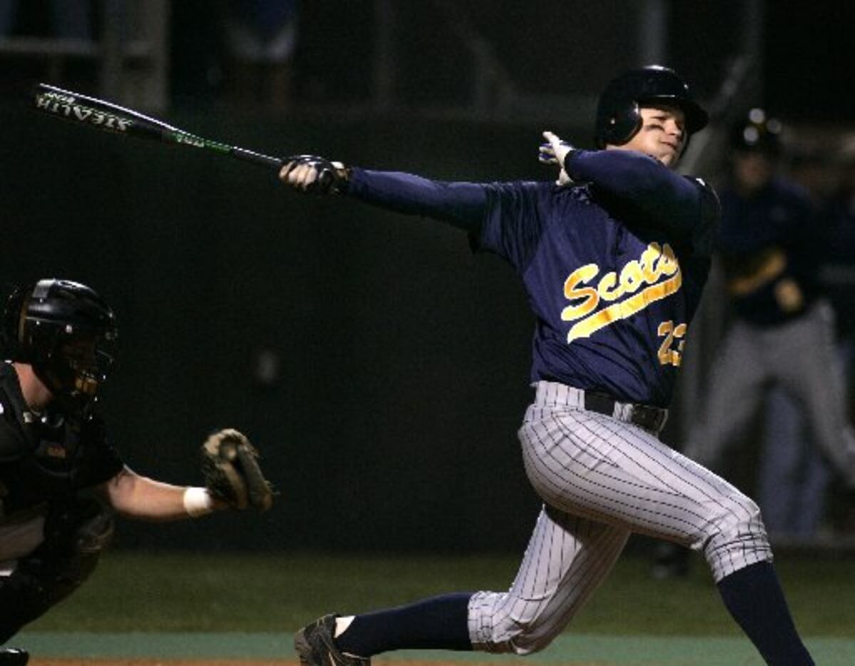 ORG XMIT: *S18D0E2CD* Highland Park High's first baseman Clayton Kershaw (23) takes a big...