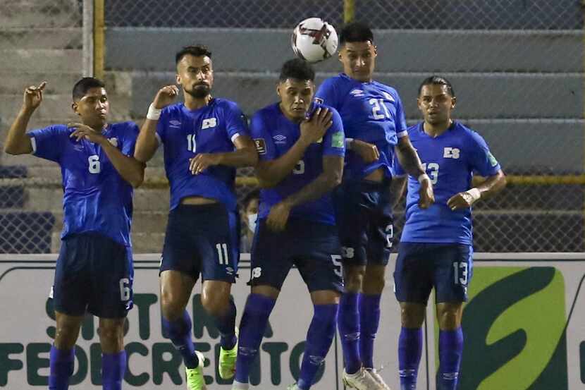 A la selección de El Salvador le urge rescatar un triunfo ante Panamá.