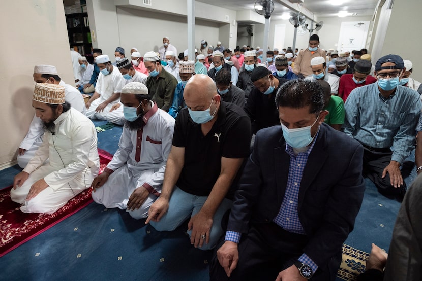 Mohammad Ismail (second from left), Mohammad Osman Abduljabbar, Mohamad Abdallah and Khalid...